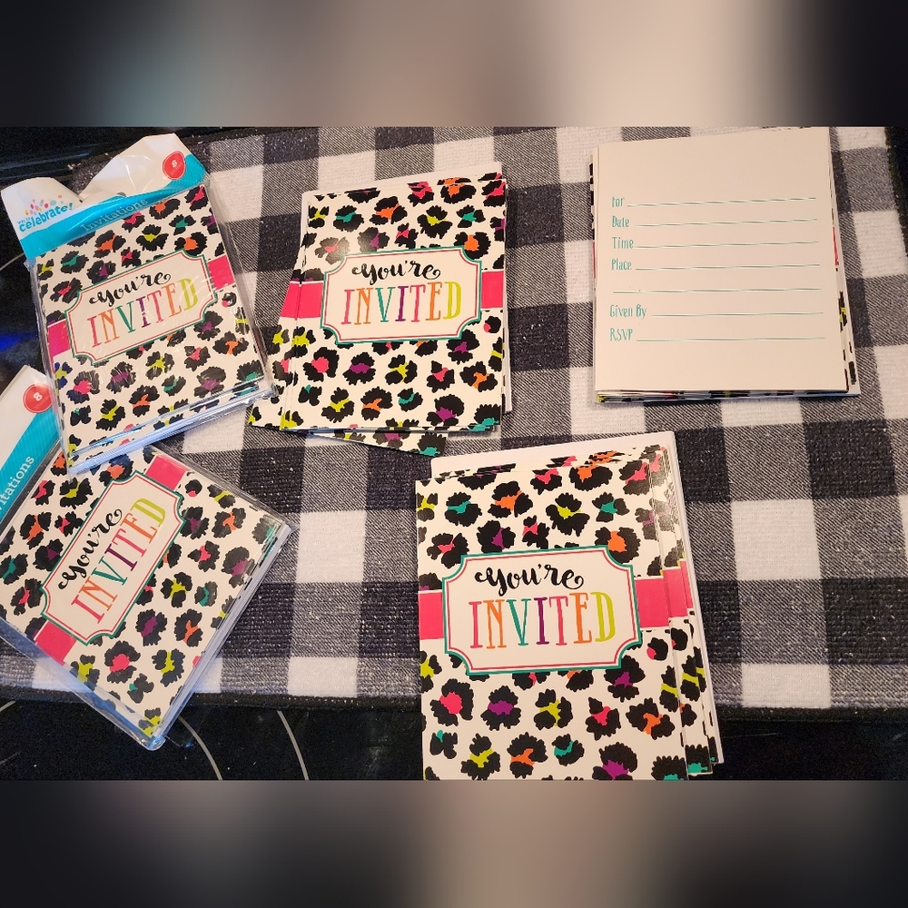 40 blank invitations